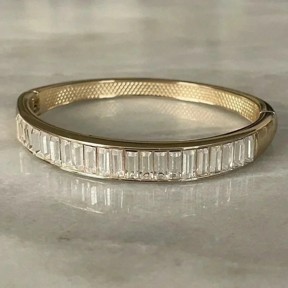 Baguette Crystal Hinge Bracelet - Picture 3 of 12